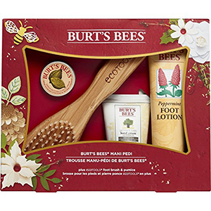 Burt’s Bees Mani/Pedi Holiday Gift Set Just $14.88