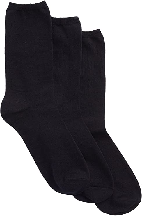 GAP Women’s Crew Socks Now for Only $7.98!