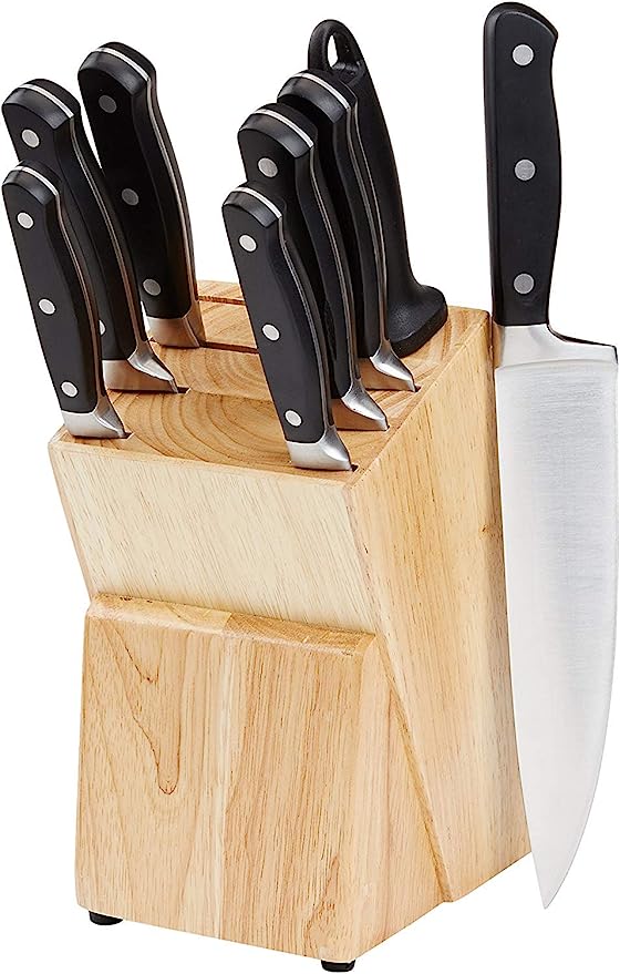 Amazon Basics 9-Piece Knife Set, $19.57 (Save 30%)